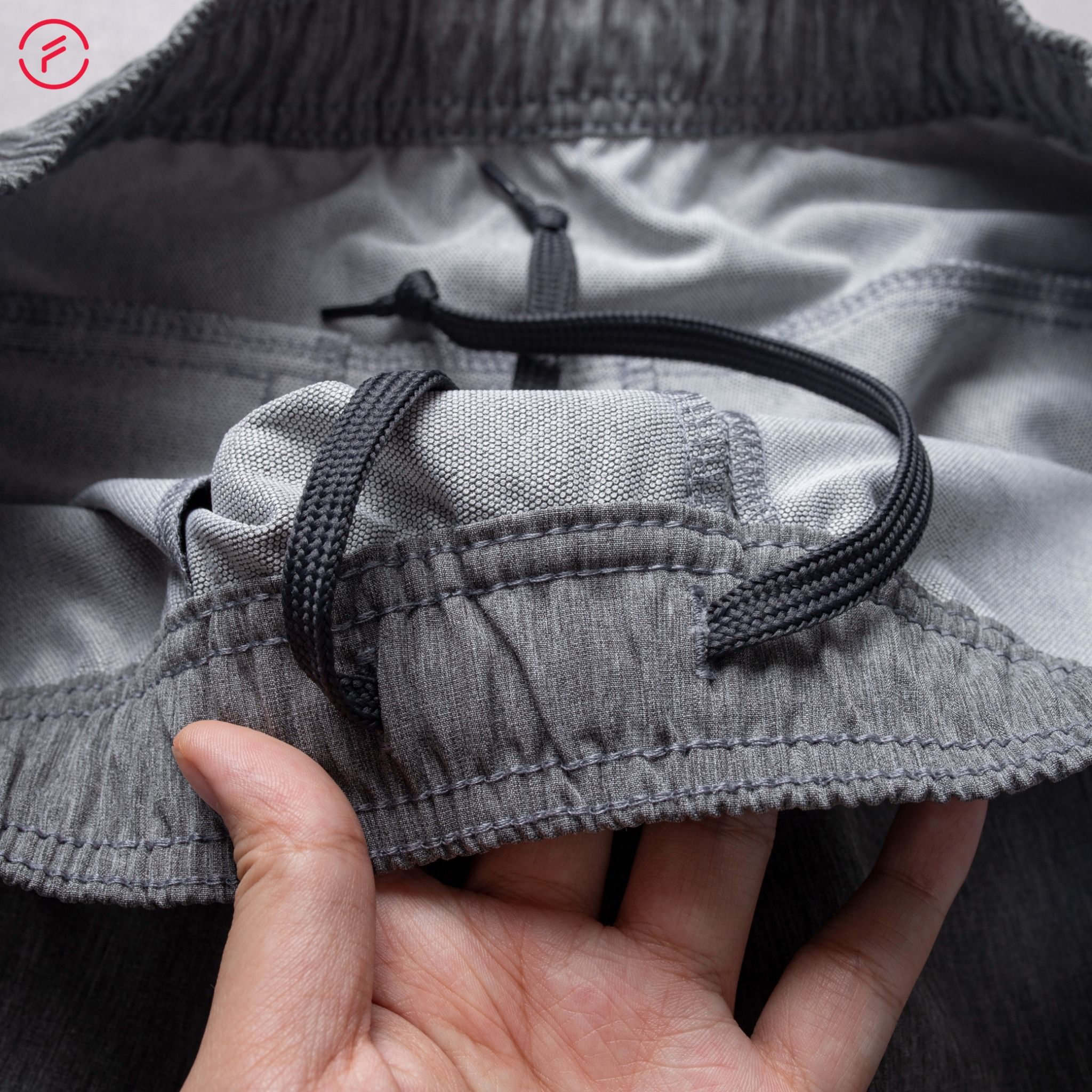 Quần Jogger Gió Nam FASVIN DC22516.HN Chất Vải Và Phom Dáng Đẹp phù hợp đi chơi thể thao hay mặc nhà