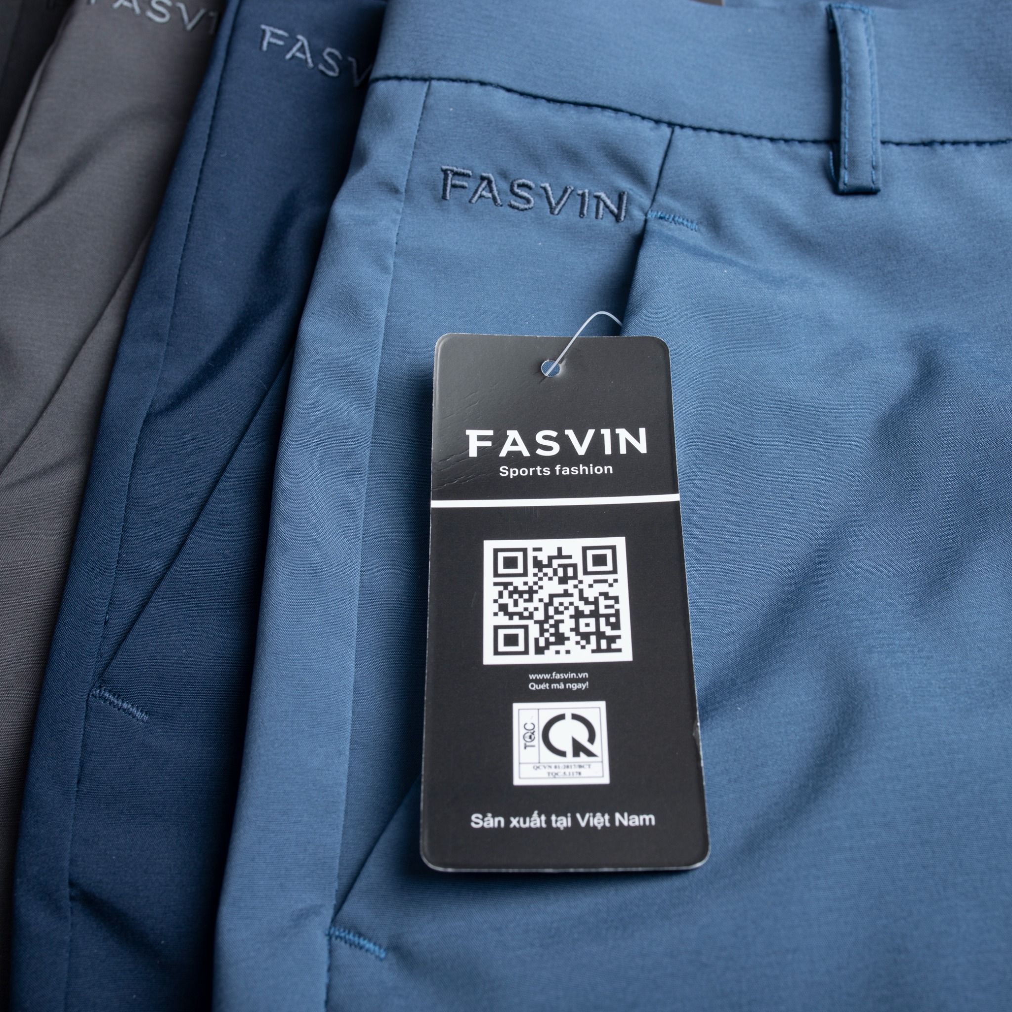 Quần Lửng Nam Fasvin C24609 Vải Gió Chun Dầy Dặn, Nhẹ, Mát, Đứng Dáng Tiện Dụng Dạo Phố Hay Mặc Nhà