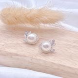  Bông Tai Ngọc Trai Nhân Tạo - Bông Tai Bạc 925 Kiểu Premium Khoen Gài Ngọc Trai Lá Đính Đá - Pearl Leaf Silver Hoops  Ddreamer P979BTH 