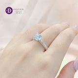  Silver Ring - Nhẫn Bạc 925 Cao Cấp - Nhẫn Premium Đá Chủ 6.5li Đai Móc Máy Kiểu Princess - P2630NH - Ddreamer 