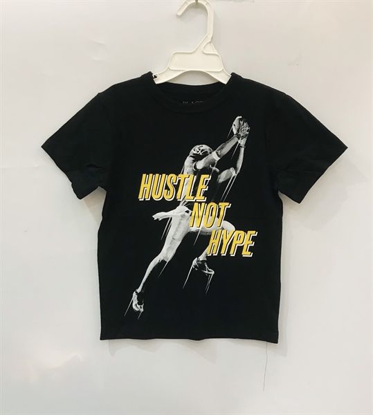 Áo thun PL4CE đen hustle not hype bé trai