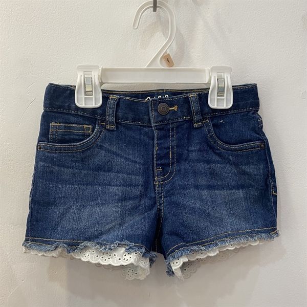 Quần short jean C&J xanh đậm ren bé gái