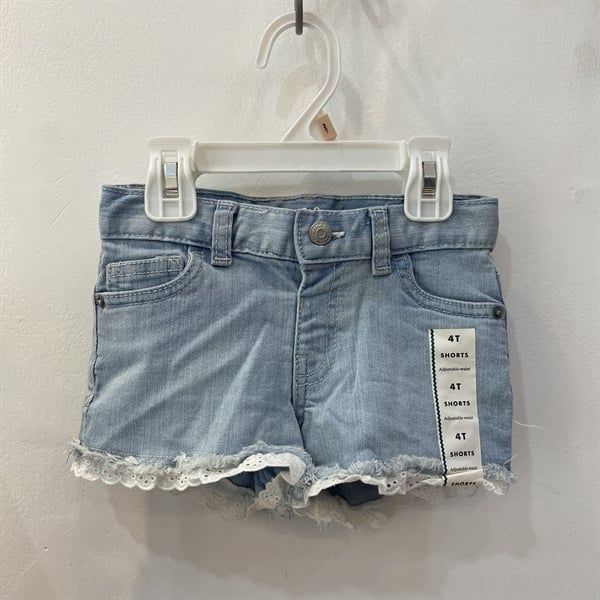 Quần short jean C&J xanh nhạt ren bé gái