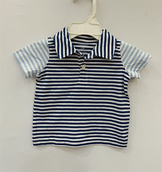 Áo thun polo C4RTER đen sọc tay xanh bé trai