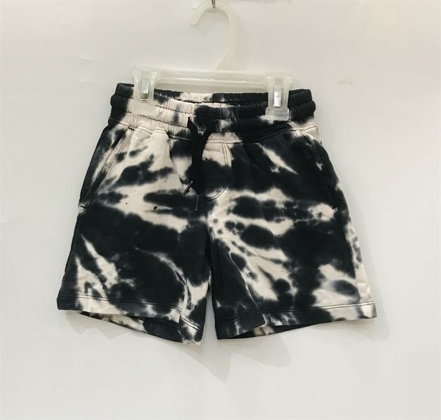 Quần short thun C&J loang trắng đen bé trai