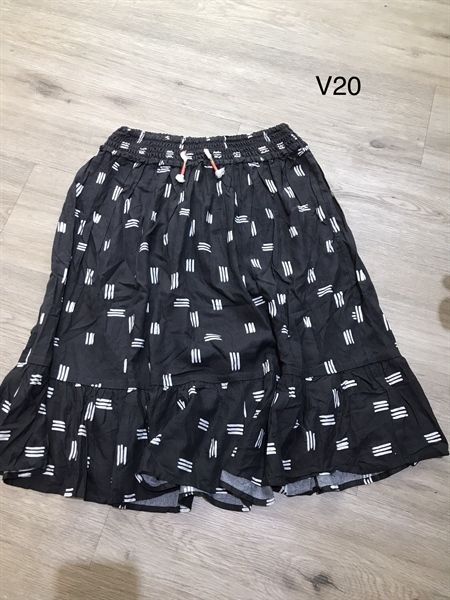 Chân váy đen dài - V20