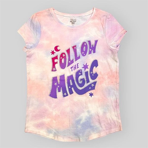 Áo thun JB loang follow the magic bé gái