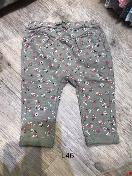Legging xanh lá hoa nhí - L46