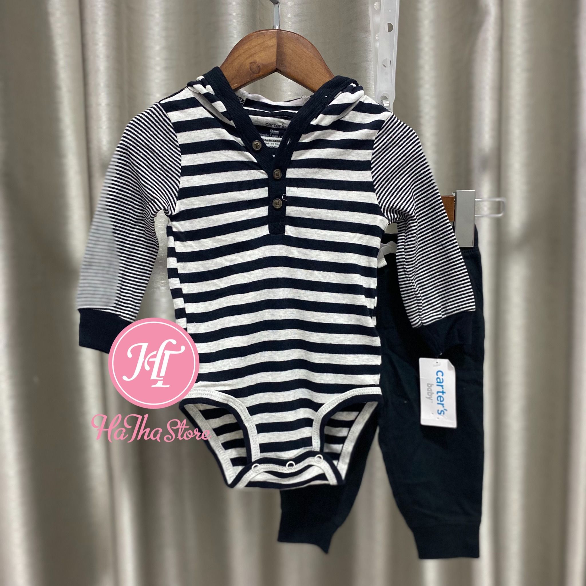 Set Bodysuit & Quần đen sọc trắng bé trai