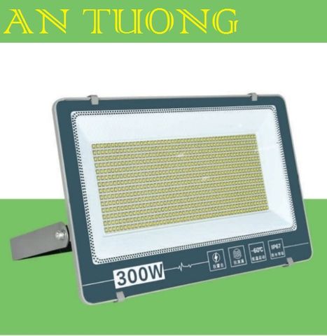  đèn pha LED 300w chiếu sáng khu sân vườn, khu sân trước, chiếu sáng sân vườn, sân bóng, sân thi đấu 