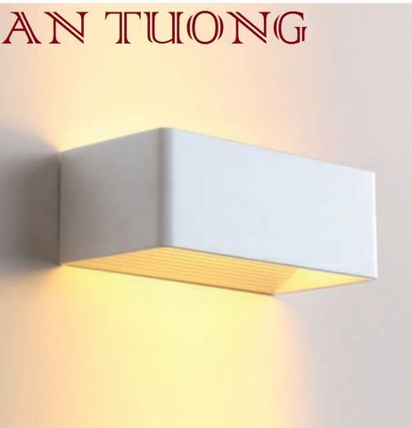  đèn gắn tường gắn vách lối đi hành lang, cầu thang, tường ngoài trời 072 