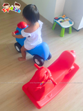 Bập bênh ngựa đỏ