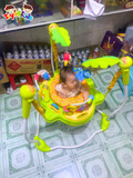 Ghế nhảy Jumperoo Jungle màu xanh chân cong