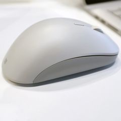 Chuột Microsoft Surface Precision Mouse kết nối Bluetooth và USB