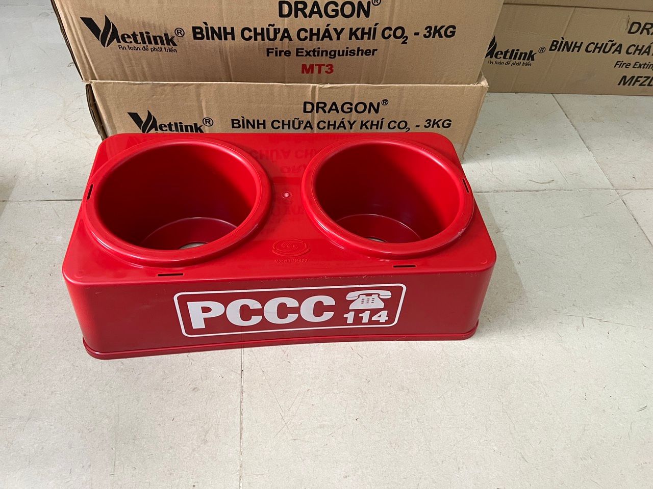 Kệ nhựa đựng 2 bình chữa cháy (2 ngăn)