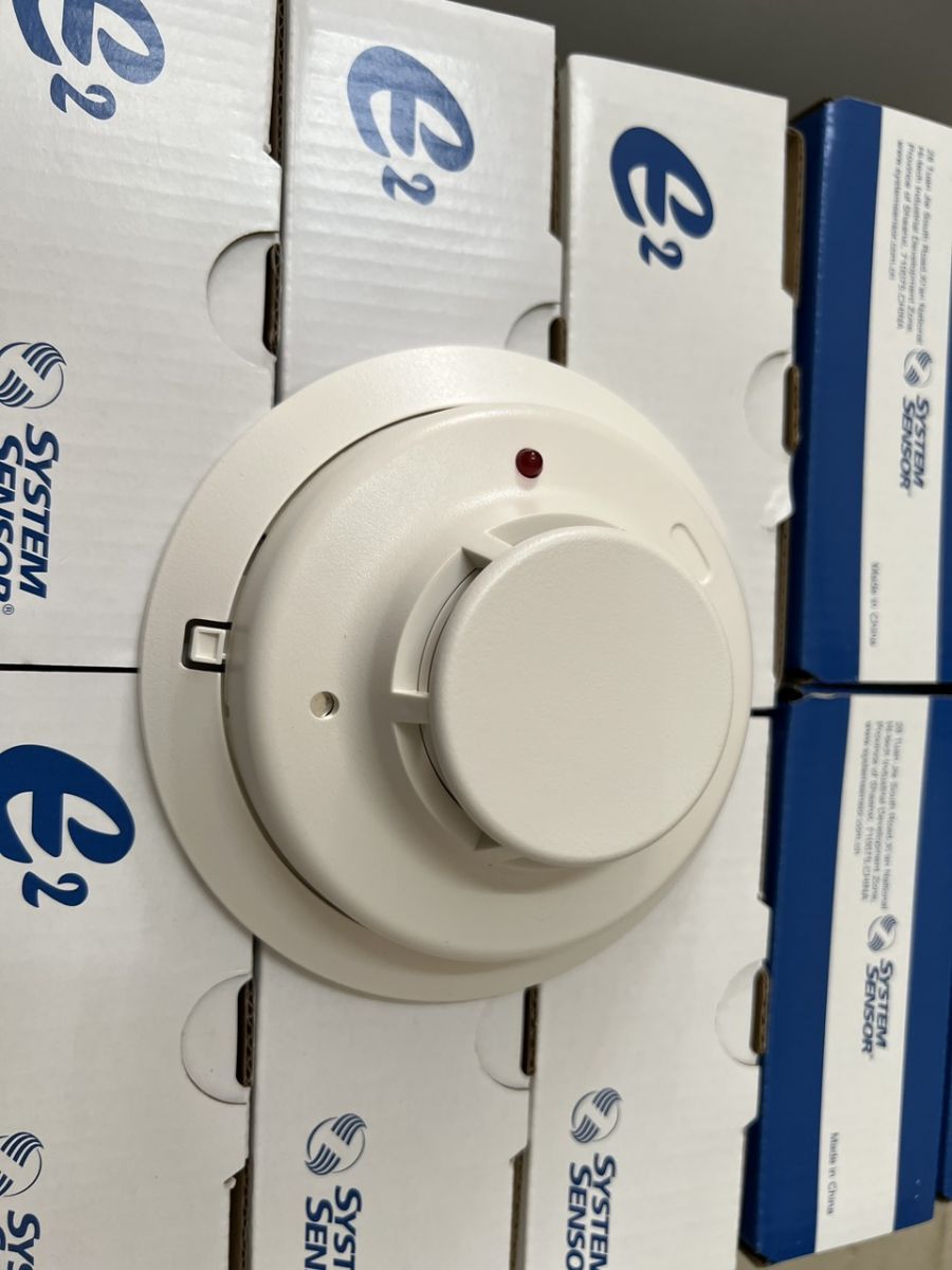 Đầu báo nhiệt cố định Sytem Sensor 885