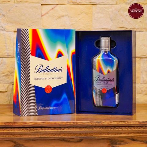  Ballantines Finest - Gift Box 