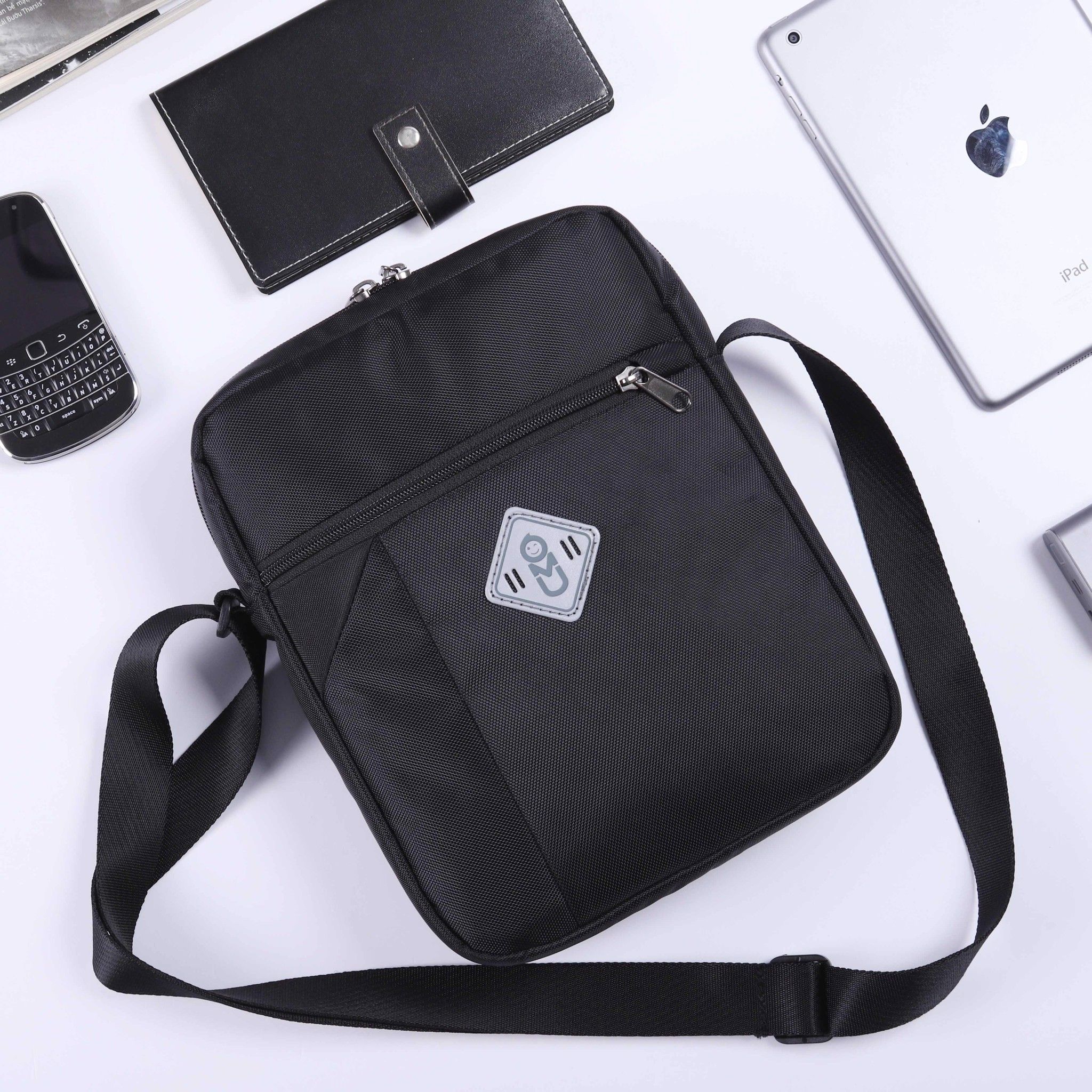 Túi Chéo Ipad UMO ProActive Black