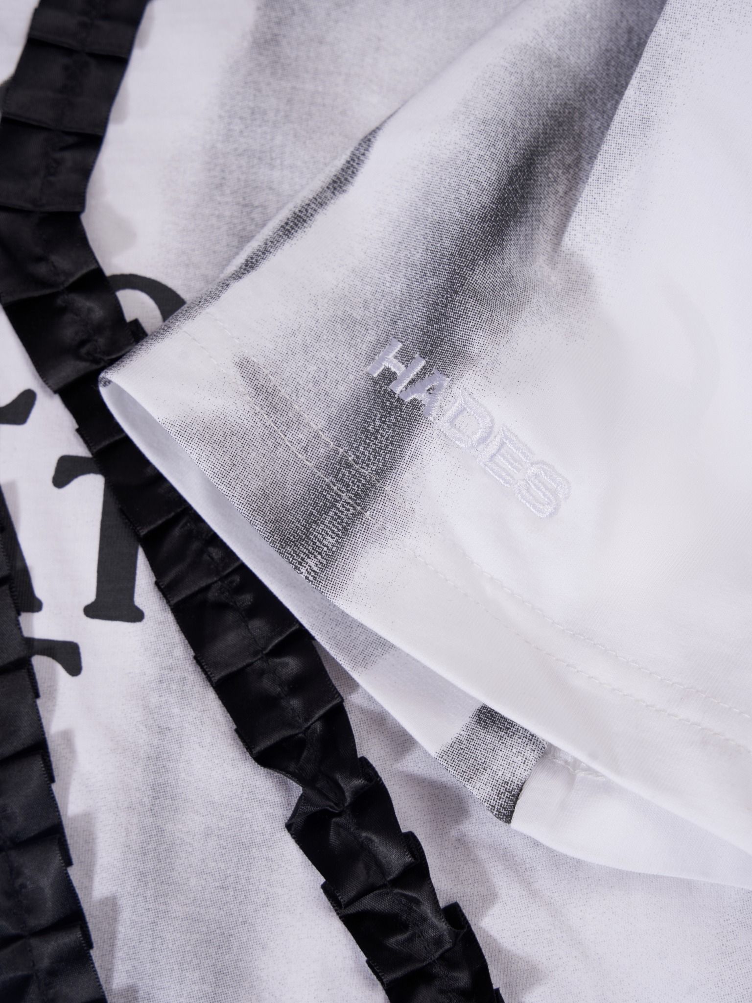 HADES CERISE CRAVAT TEE