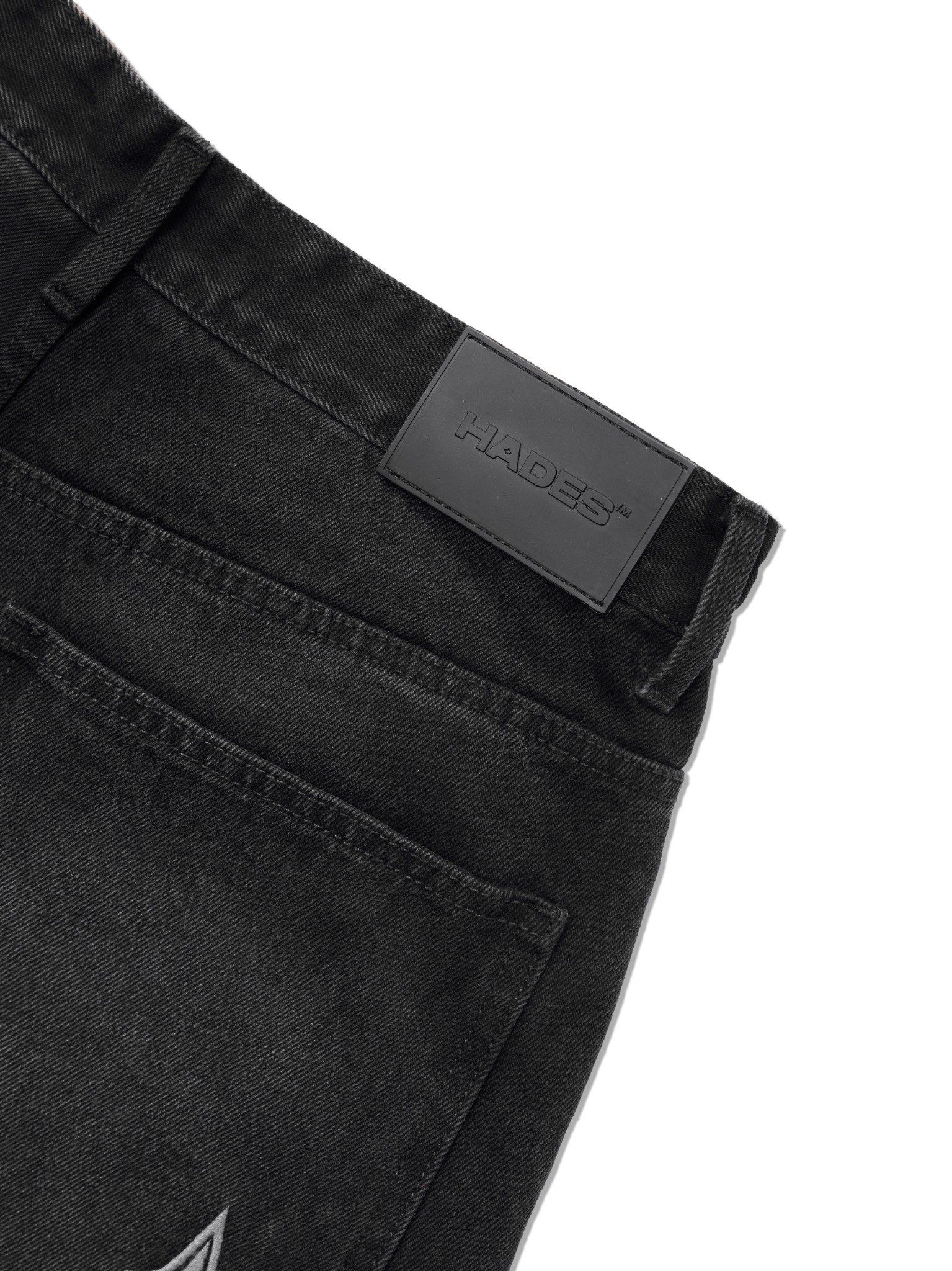 HADES BLACKOUT DISTRESS WASH JEAN SHORTS