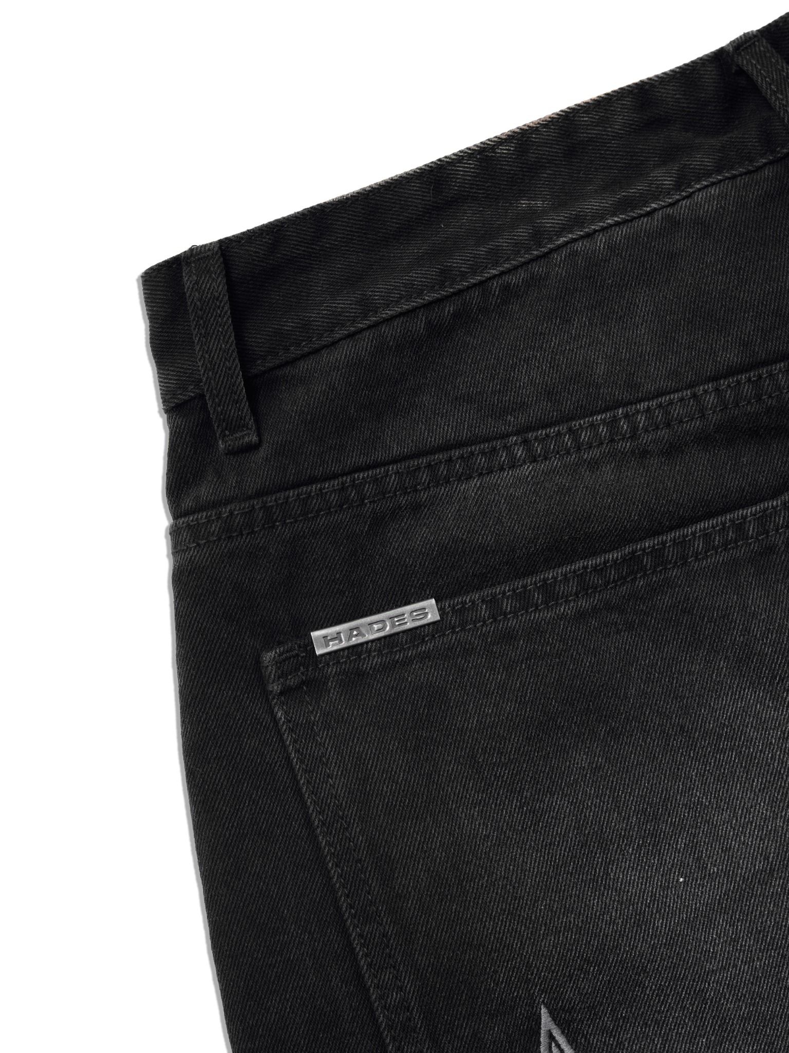 HADES BLACKOUT DISTRESS WASH JEAN SHORTS