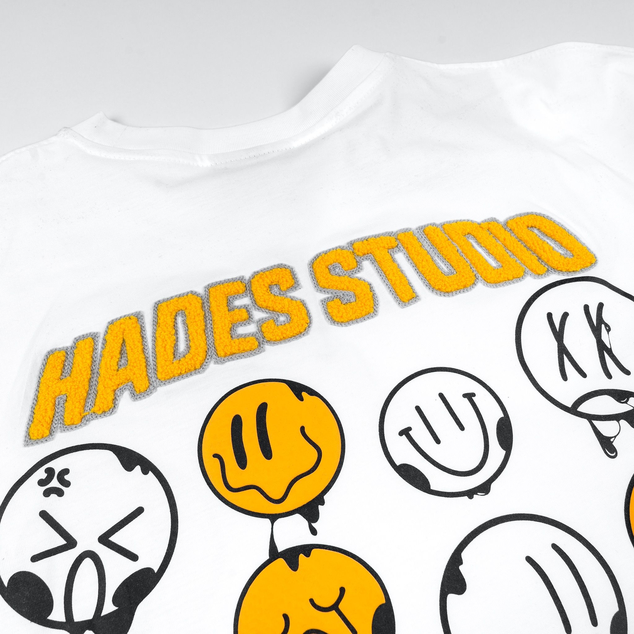 EMOJI TEE