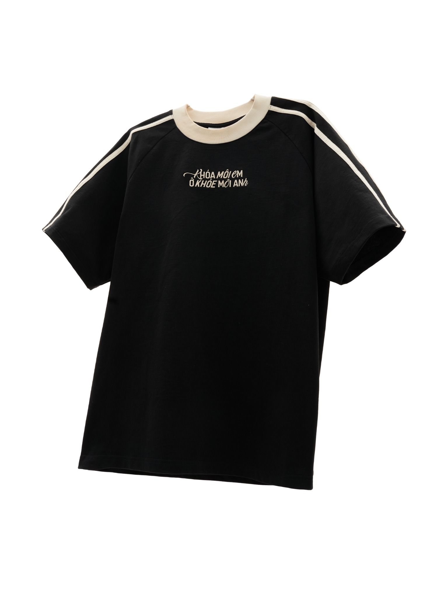 BUCKLE LIPS TEE