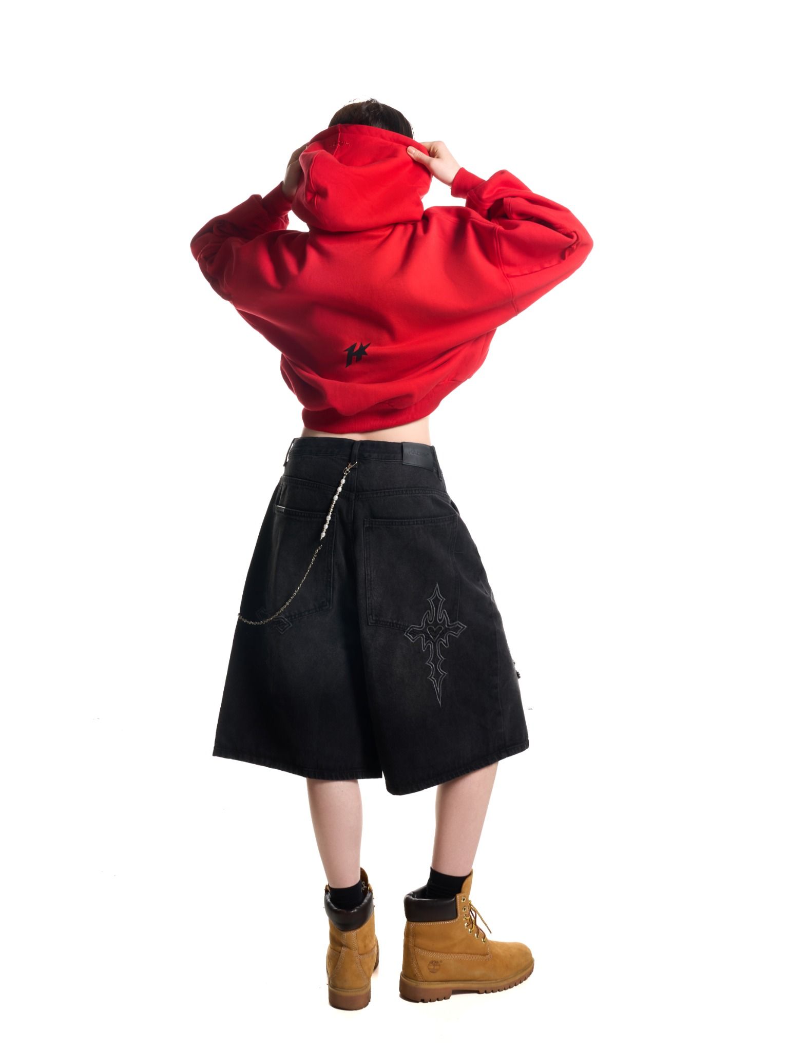HADES BLACKOUT DISTRESS WASH JEAN SHORTS