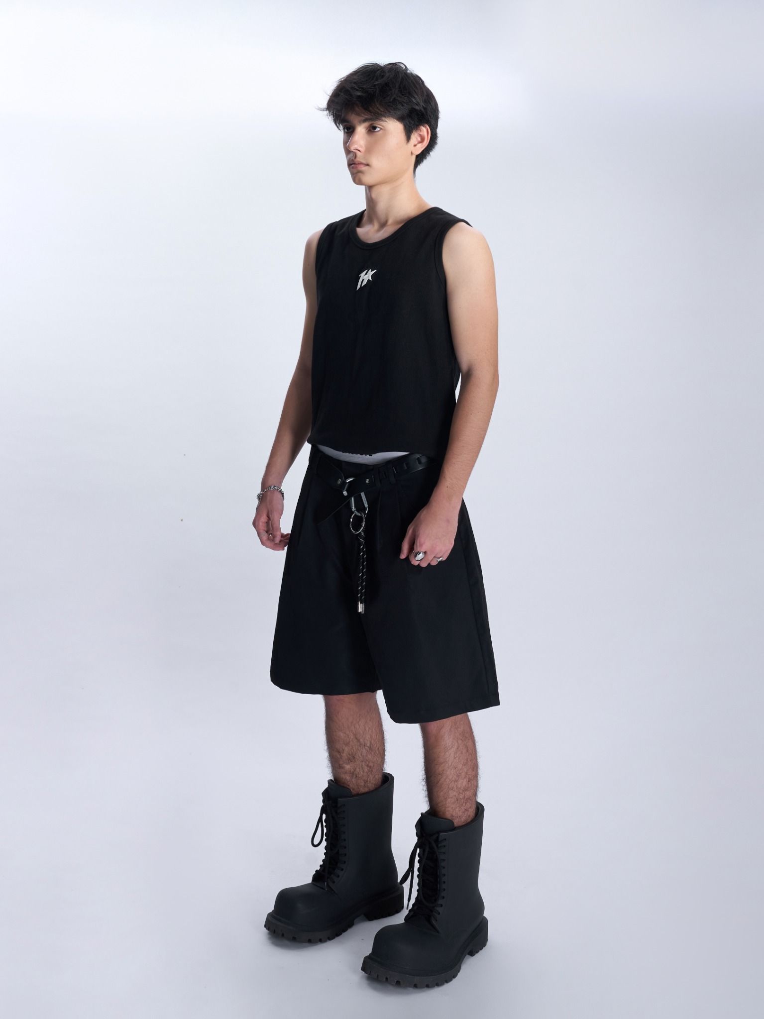 HADES PLEATED CASUAL SHORTS