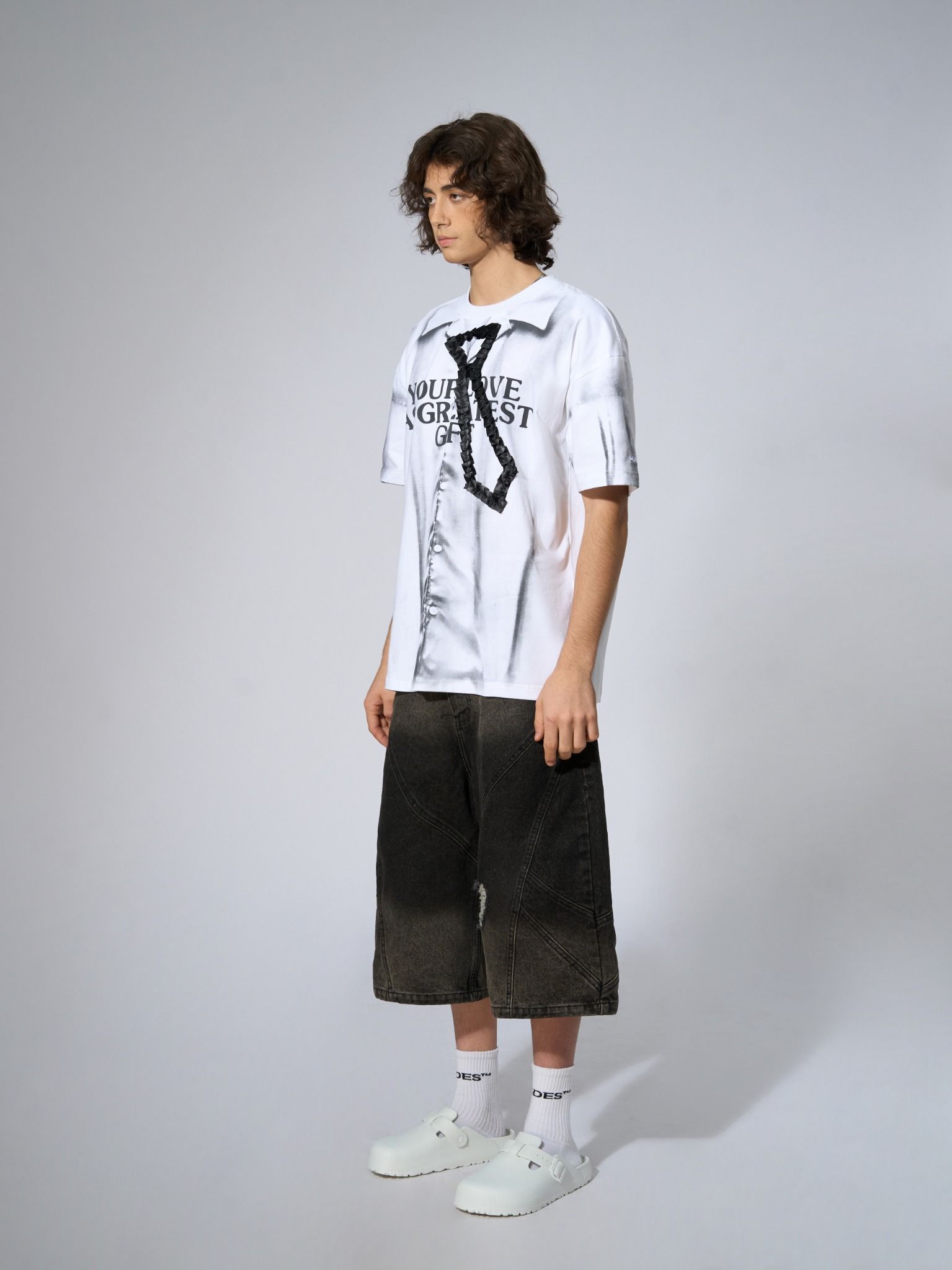 HADES CERISE CRAVAT TEE