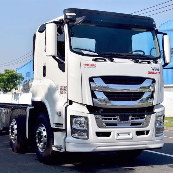 Xe Tải Isuzu NMR85H Thùng Kín Inox Bán Giá Tốt Nhất