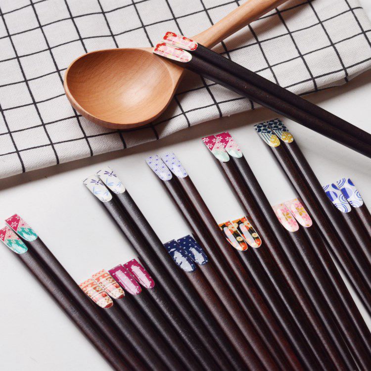 Đũa gỗ hoa văn - Đũa gỗ phong cách Hàn Quốc - The bamboo
