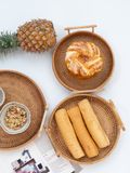 Khay mây tay thủ công Việt Nam BAMBOO HOME đựng bánh kẹo hoa quả, đồ khô, mĩ phẩm trong khách sạn, nhà hàng, phòng khách
