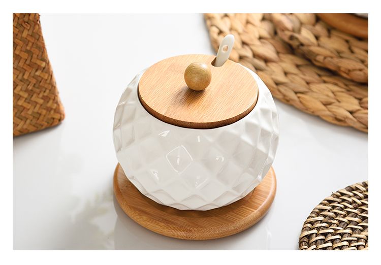 NK002191U01 Bình sứ nắp gỗ - Hũ đựng gia vị sứ - The bamboo