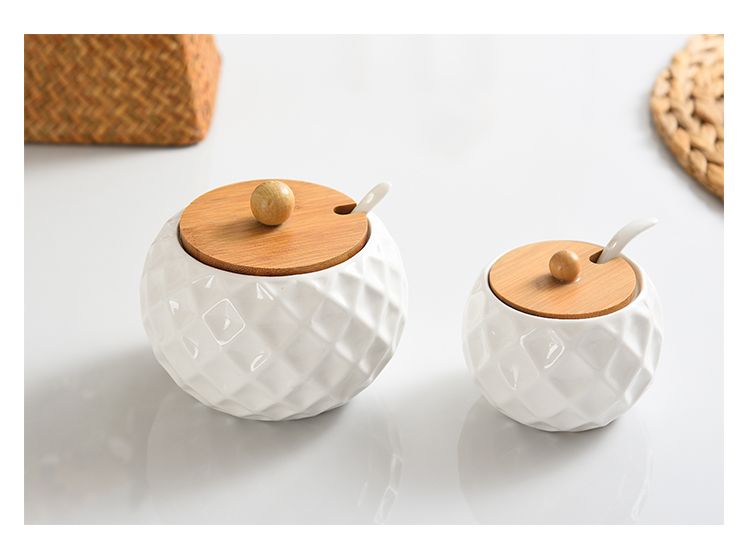 NK002191U01 Bình sứ nắp gỗ - Hũ đựng gia vị sứ - The bamboo