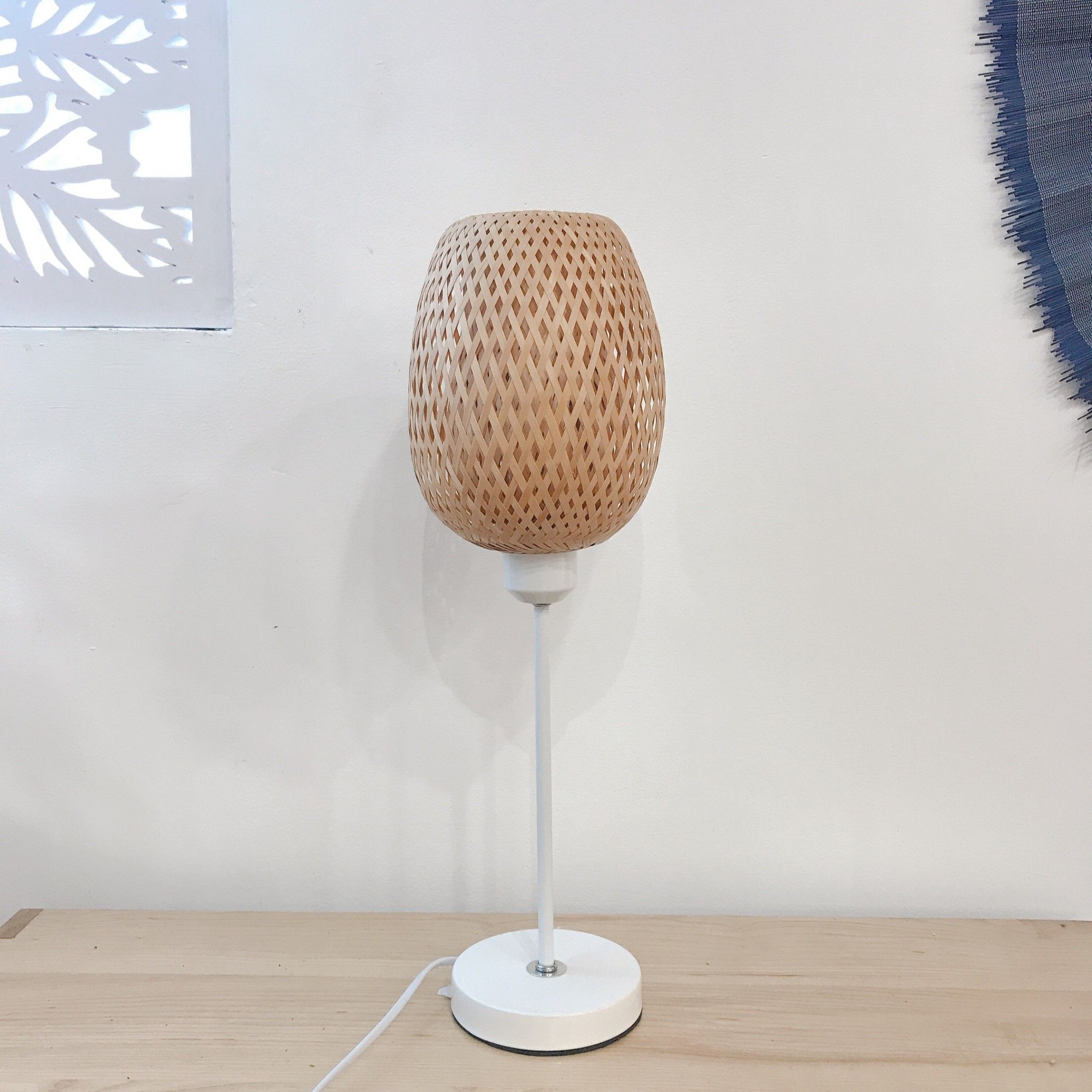 Đèn mây tre đan để bàn - Đèn mây tre - The bamboo