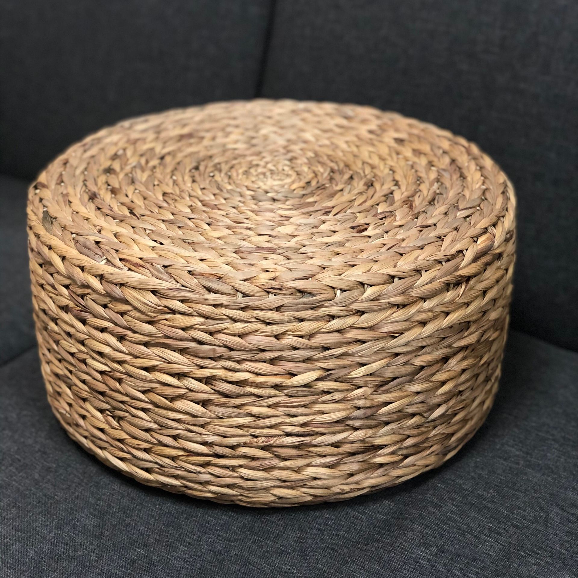 Đôn ghế đan thủ công chất liệu lục bình (bèo) - Trang trí nhà cửa - The bamboo