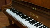 Đàn Piano Yamaha W102