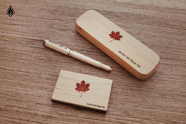 Set bút và hộp bút gỗ Maple | Khắc laser theo yêu cầu