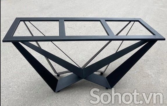 Chân bàn sắt la W