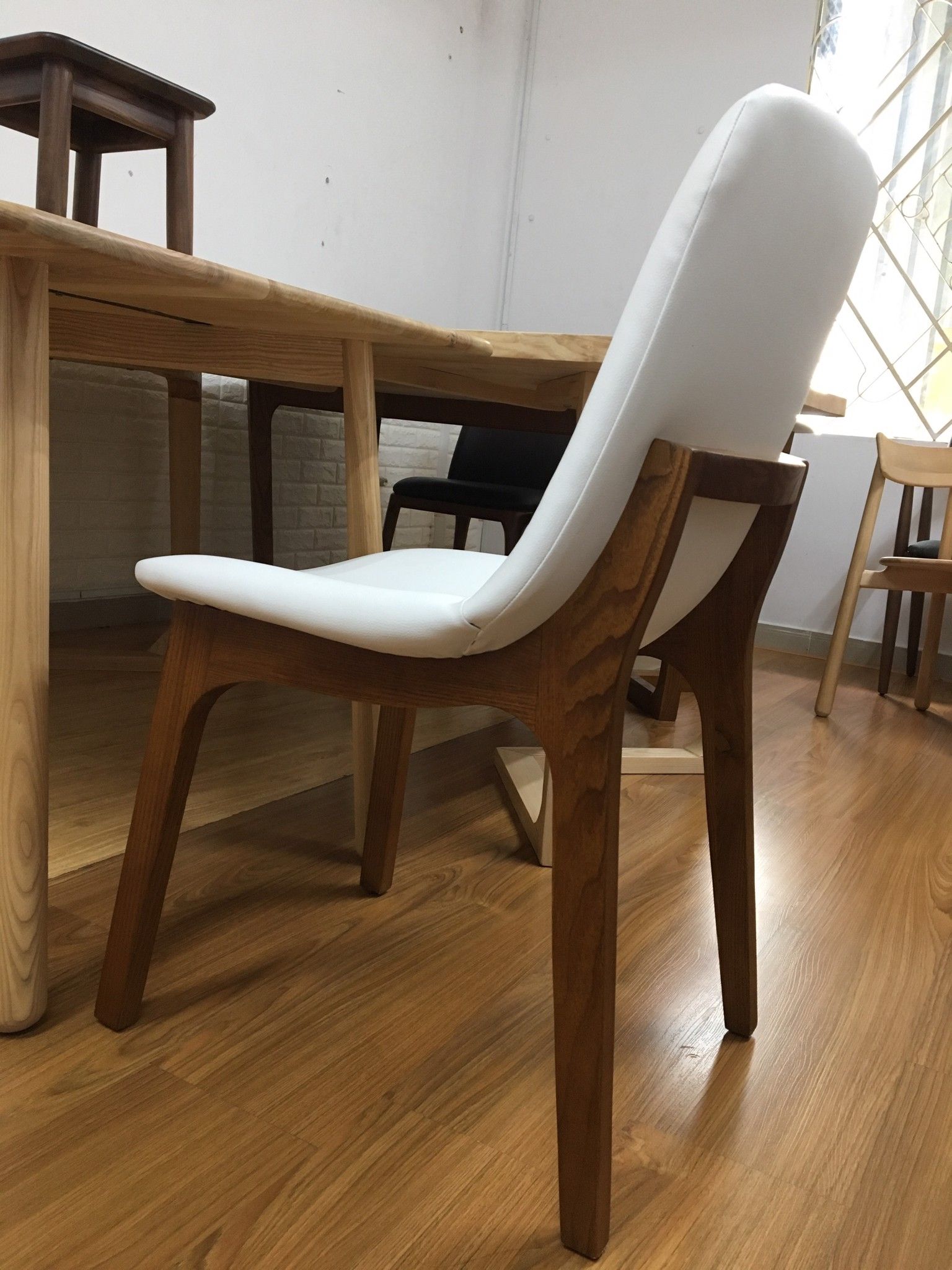 Ghế ăn Ventura ash