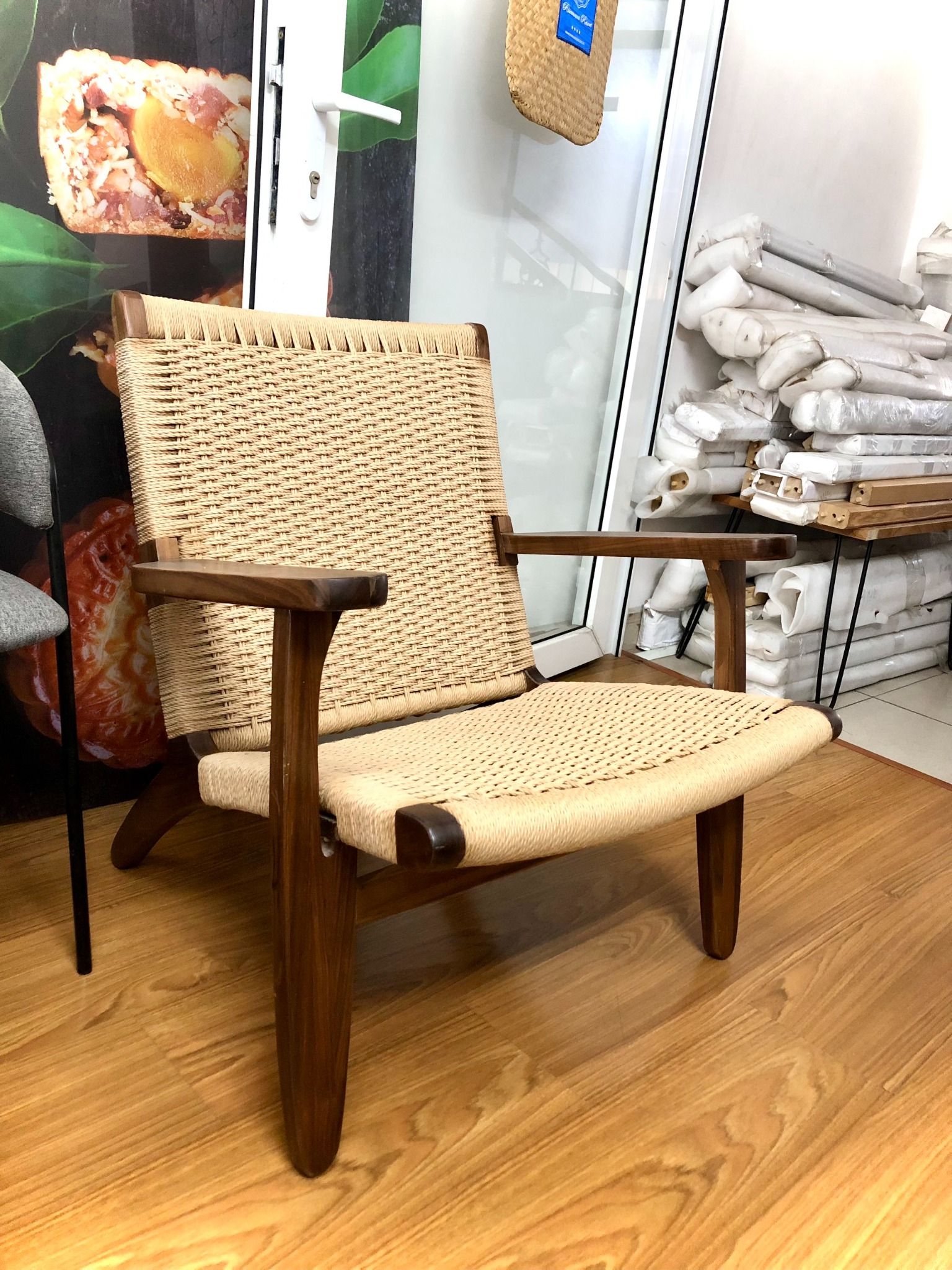 Ghế CH25 1950s gỗ walnut