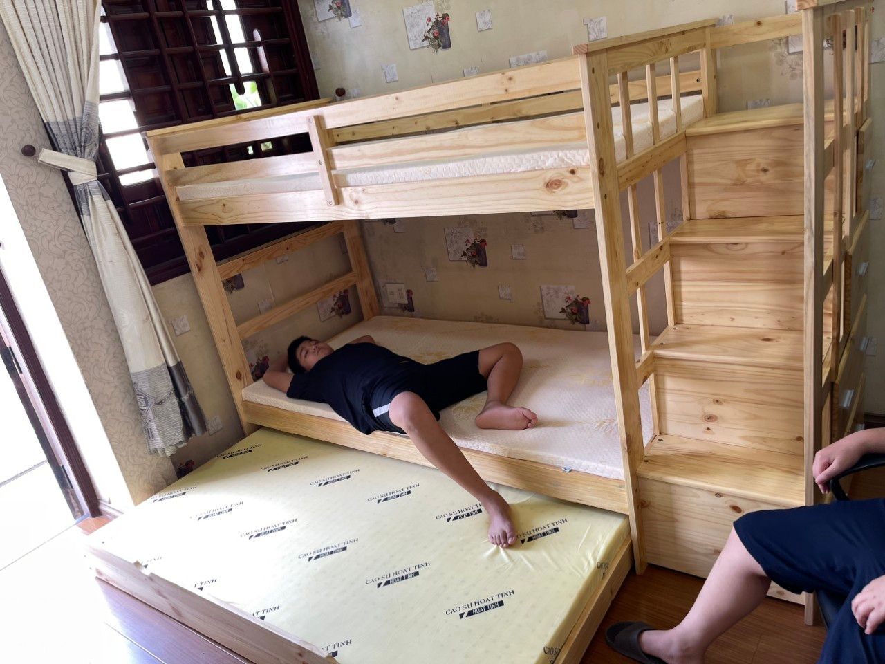 Giường 3 tầng xuất khẩu ACME gỗ tự nhiên( hồng)
