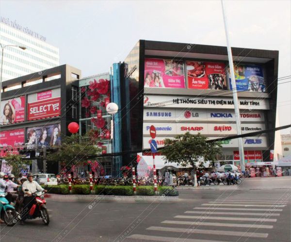 Pico Plaza Cộng Hòa