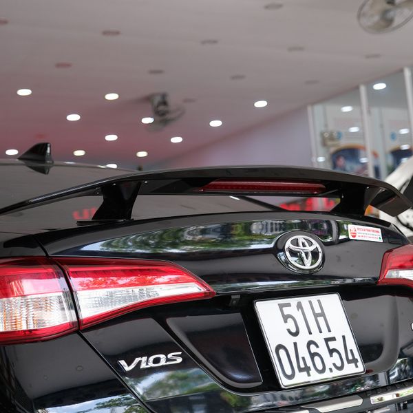 Đuôi cá Toyota Vios 2019 có đèn cao cấp