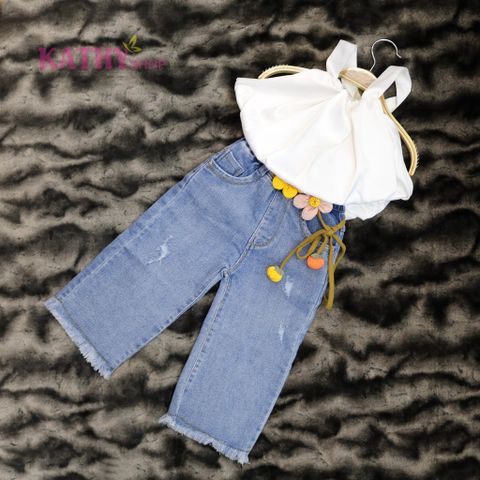 Quần jeans dài ống rộng phối thắt lưng hoa bé gái xinh xắn 