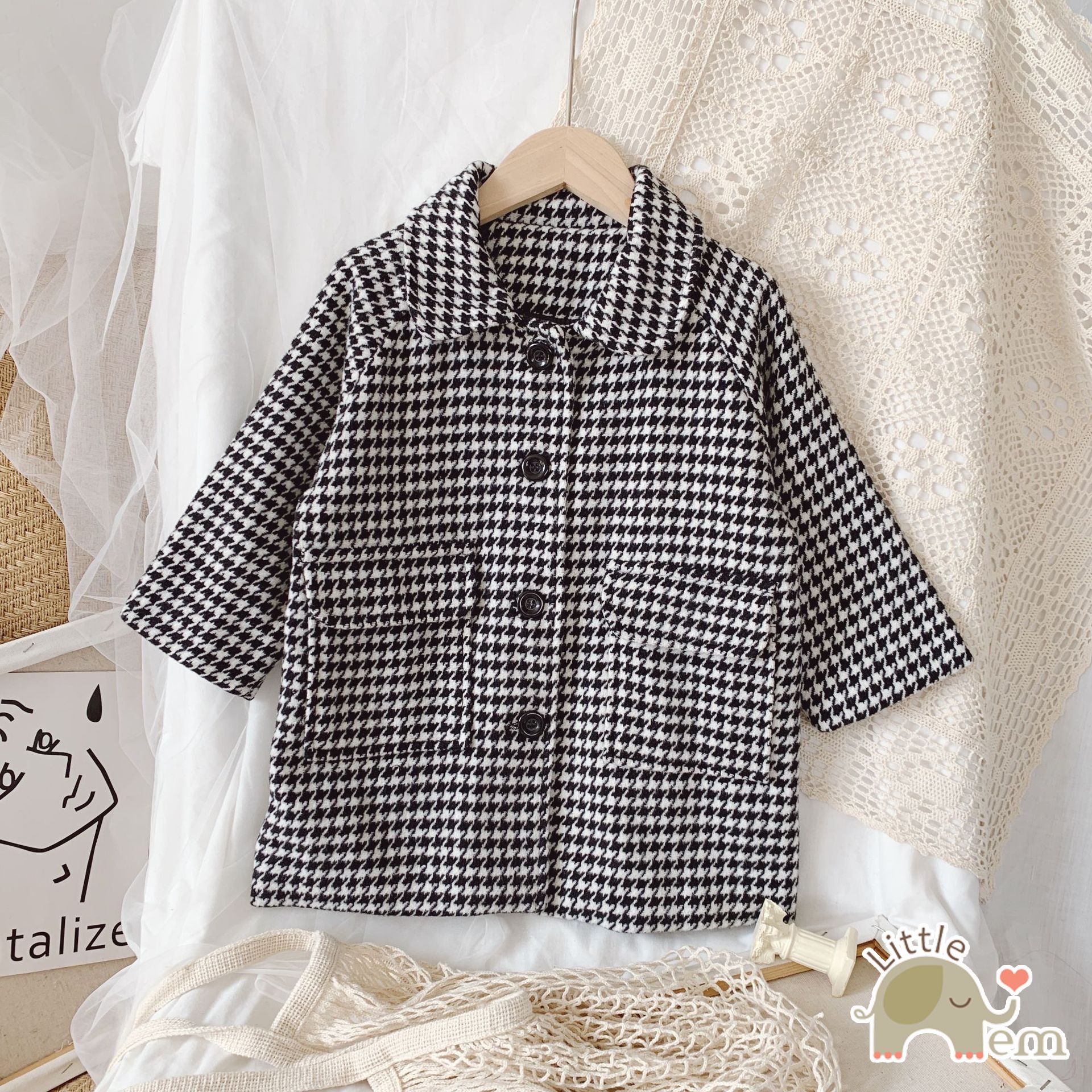 Áo khoác dạ Houndstooth cho bé _ Caro