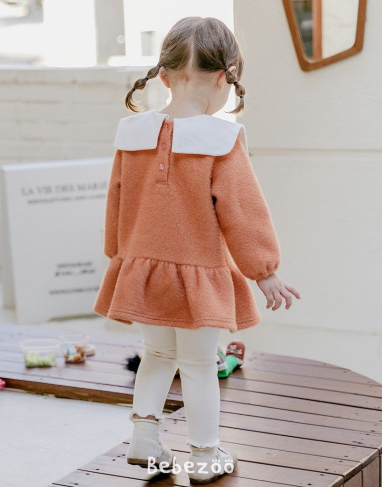 Váy bé gái Hàn Quốc Bebezoo dài tay _ rabbit cam cổ yếm trắng