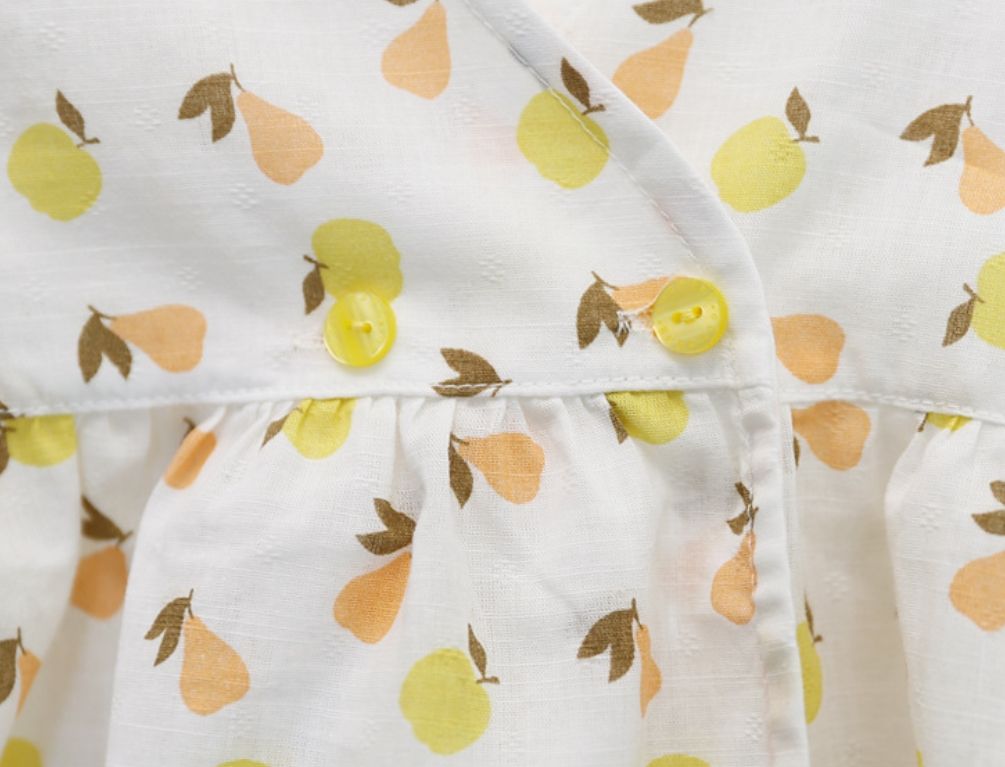 Bộ đồ bé gái Hàn Quốc Bebezoo sát nách _ Yellow Pear
