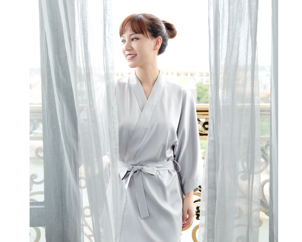 ÁO CHÒANG XÁM XANH - ROSEY ROBE